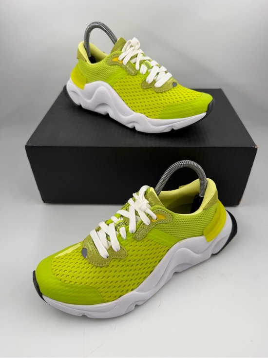 Sorel Shoes - Sorel Women’s Kinetic RNEGD - SZ 7.5- Acid Green Lace-Up Sneakers Shoes